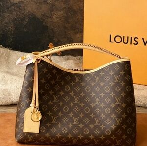 Louis Vuitton Artsy MM Monogram